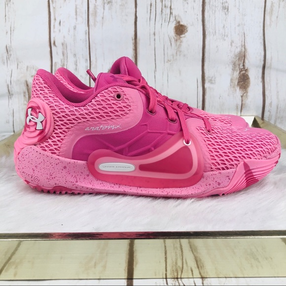 Under Armour Anatomix Spawn 2 Breast Cancer - Picture 2 of 8